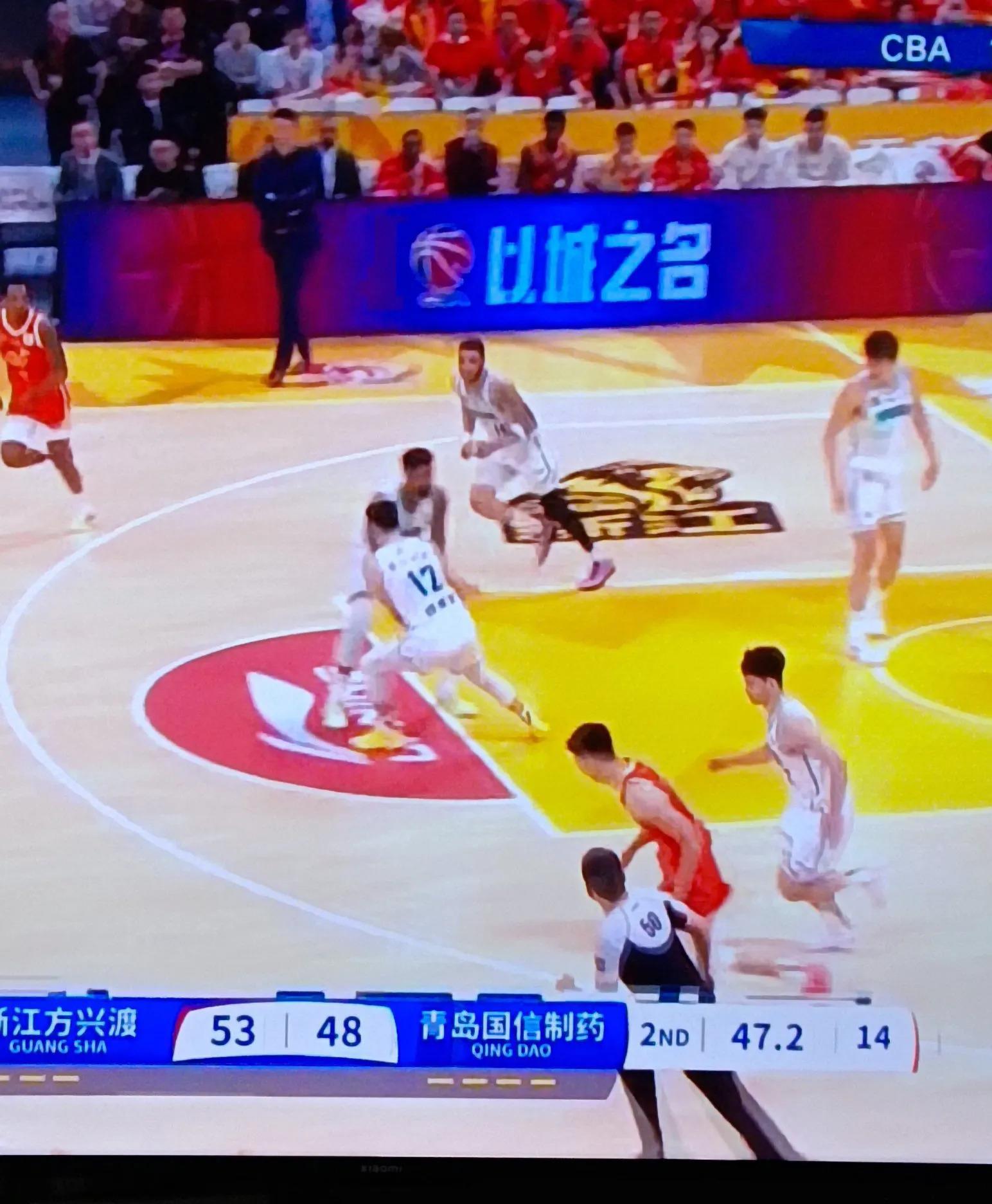 篮球巡回赛掀起高潮,岭南旋风队强势横扫吴越麒麟队,老将里程碑之夜——年轻人站出来了的简单介绍-九游娱乐网页版